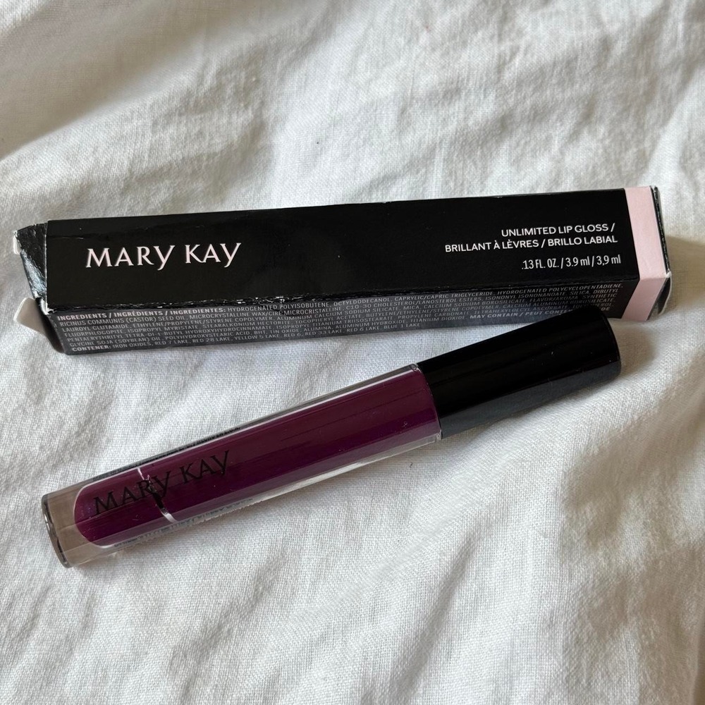 Mary Kay Unlimited Lip Gloss in Evening Berry